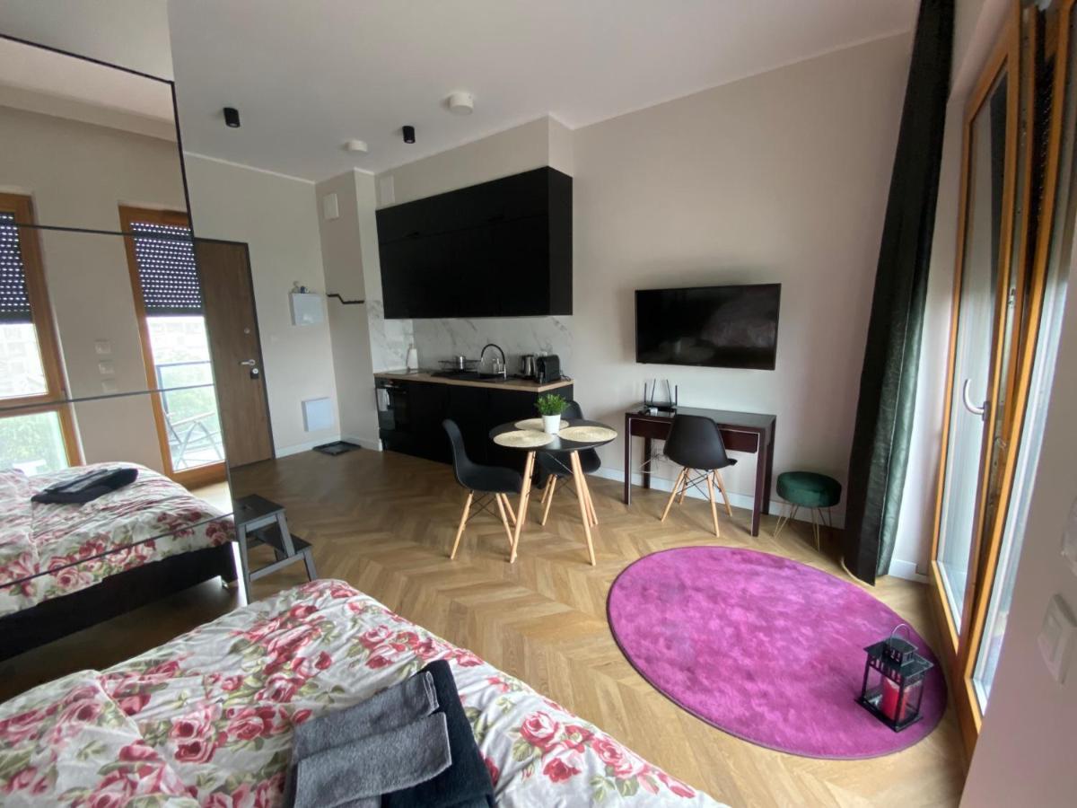 Apartament Nadmotlawie Estate Black Гданск Екстериор снимка